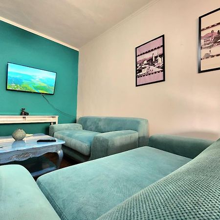 Turqoise Flat In City Center With 24H Self Check In Tirana Zewnętrze zdjęcie